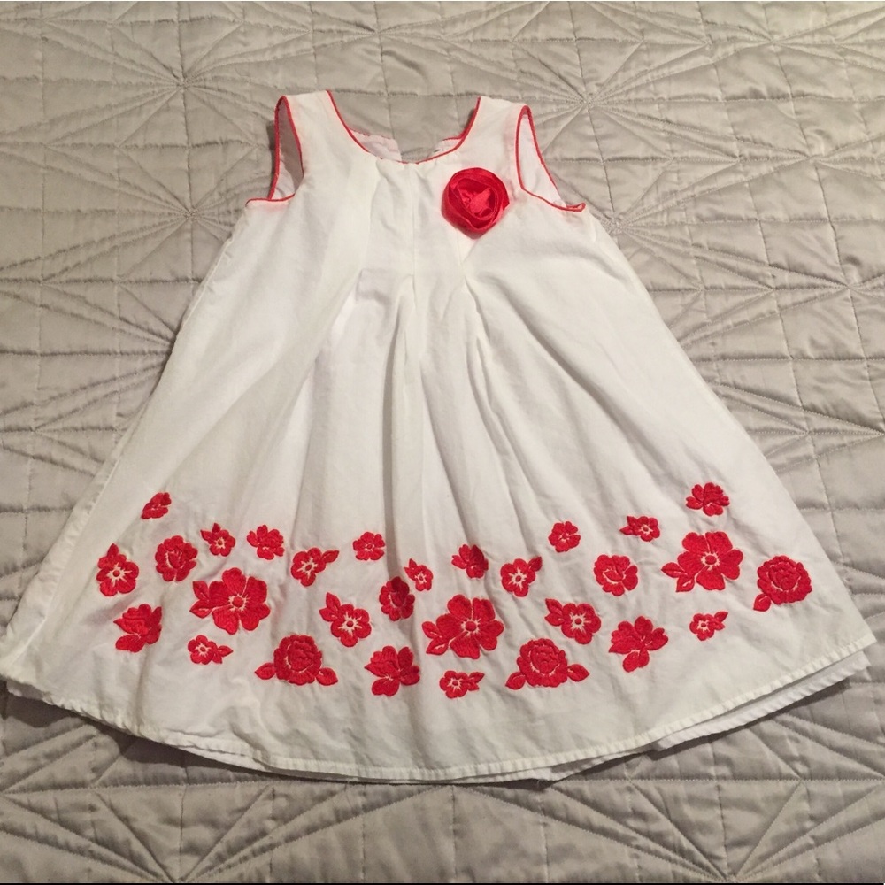 Beautiful girls Dress size 4